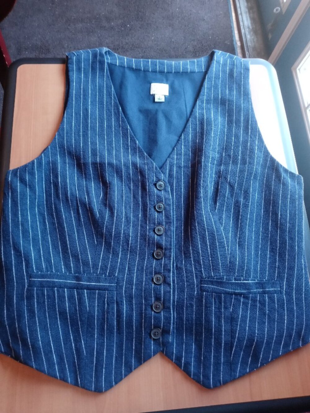 A NEW DAY TARGET button down vest in navy pinstripe (L)